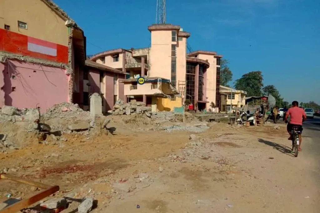 Delay in NH-37 four-lane project in Assam leading to deforestation & demolition