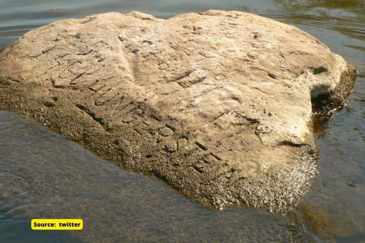 What are the Hunger Stones?