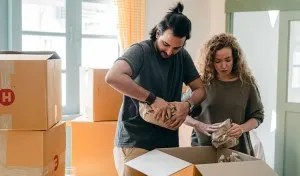 how to pack valuables