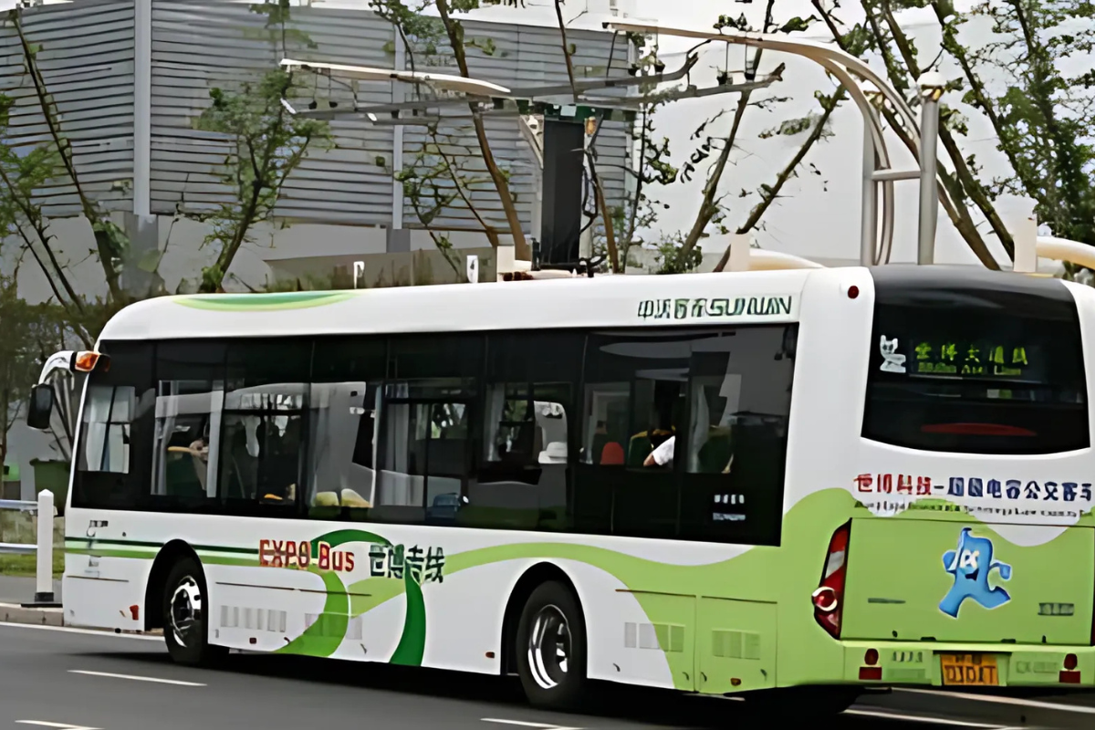 Capabuses: How China’s fast-charging electric buses are changing urban transport