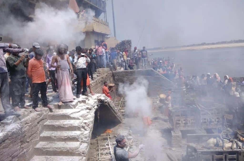 Masan Holi: क्यों खेली जाती है काशी में चिता की भस्म से होली?