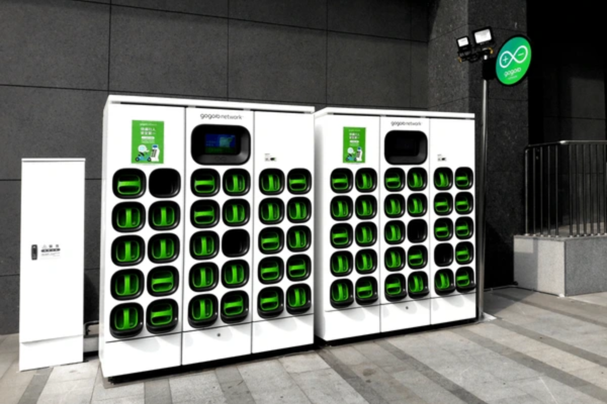 Which Indian cities have EV battery swapping stations?