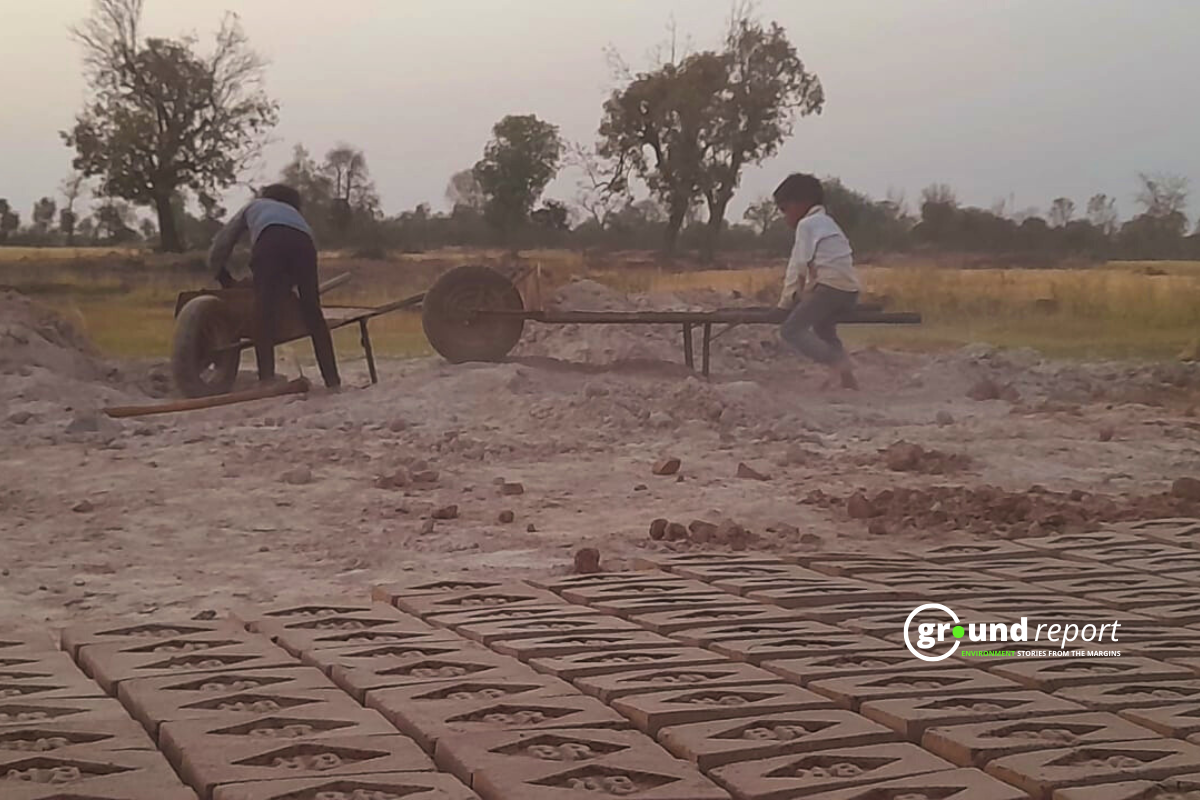 child brick klin bundelkhand