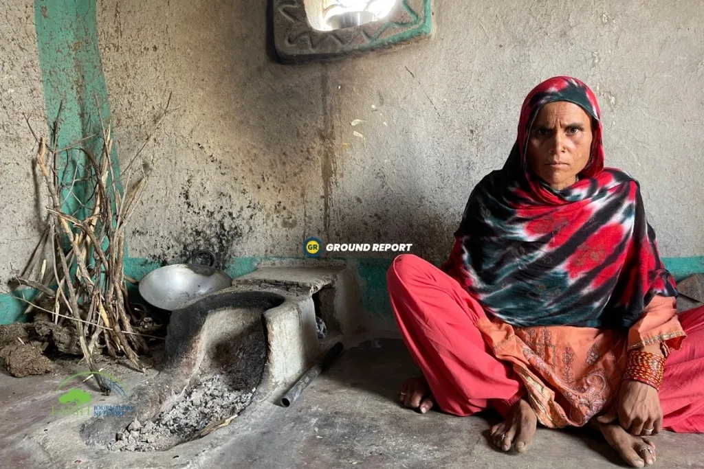 Aamna Bi said half of her day is spent in getting wood for the stove and cooking. Location- Village Bugliwali |  Photo Rajeev Tyagi