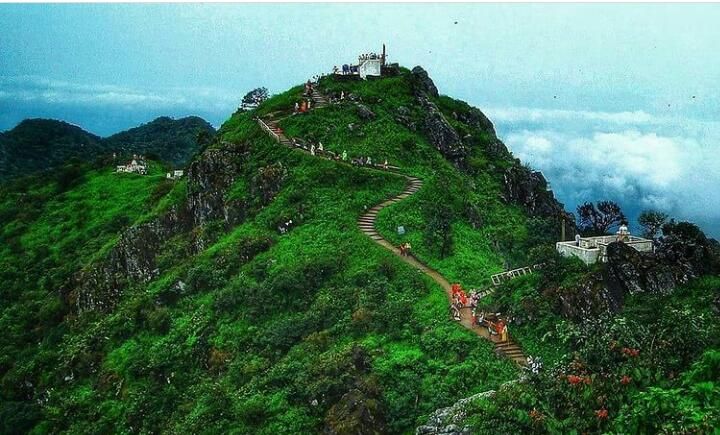 Non Veg-Alcohol at Sammed Shikhar Ji, Raged Jains Call for total Ban