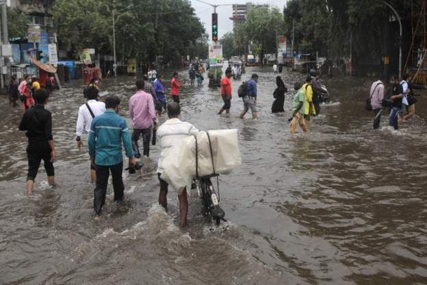 15 killed in two incidents due to heavy rains in Mumbai