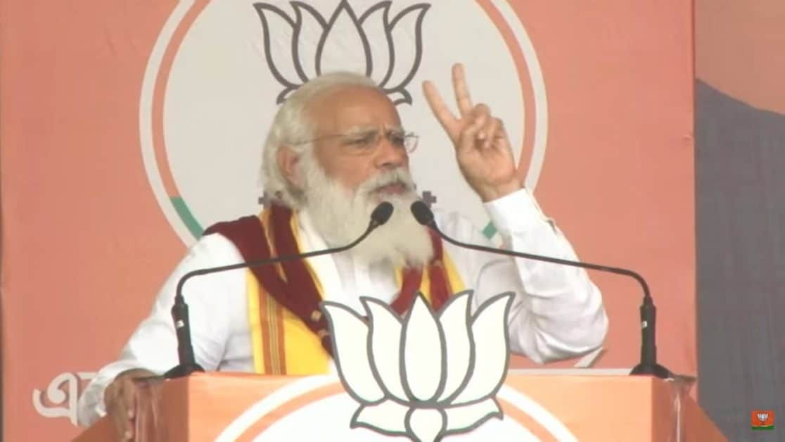 Mamata asking Muslims to vote for her, reflects minority votes slipping away: PM Modi
