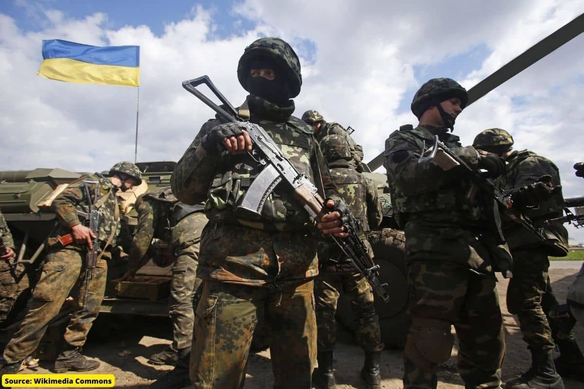 Why Ukraine is struggling to hold eastern part of the country?