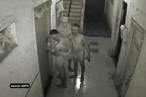 Who is Chaddi Baniyan gang mentioned in Delhi Crime season 2?