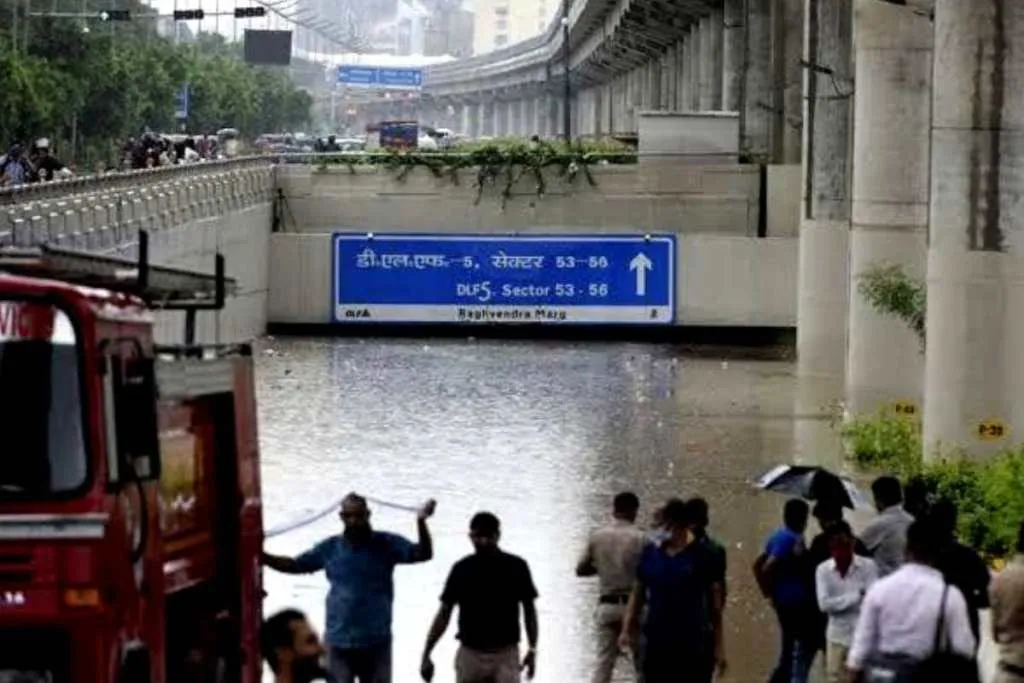 Gurugram flooded roads