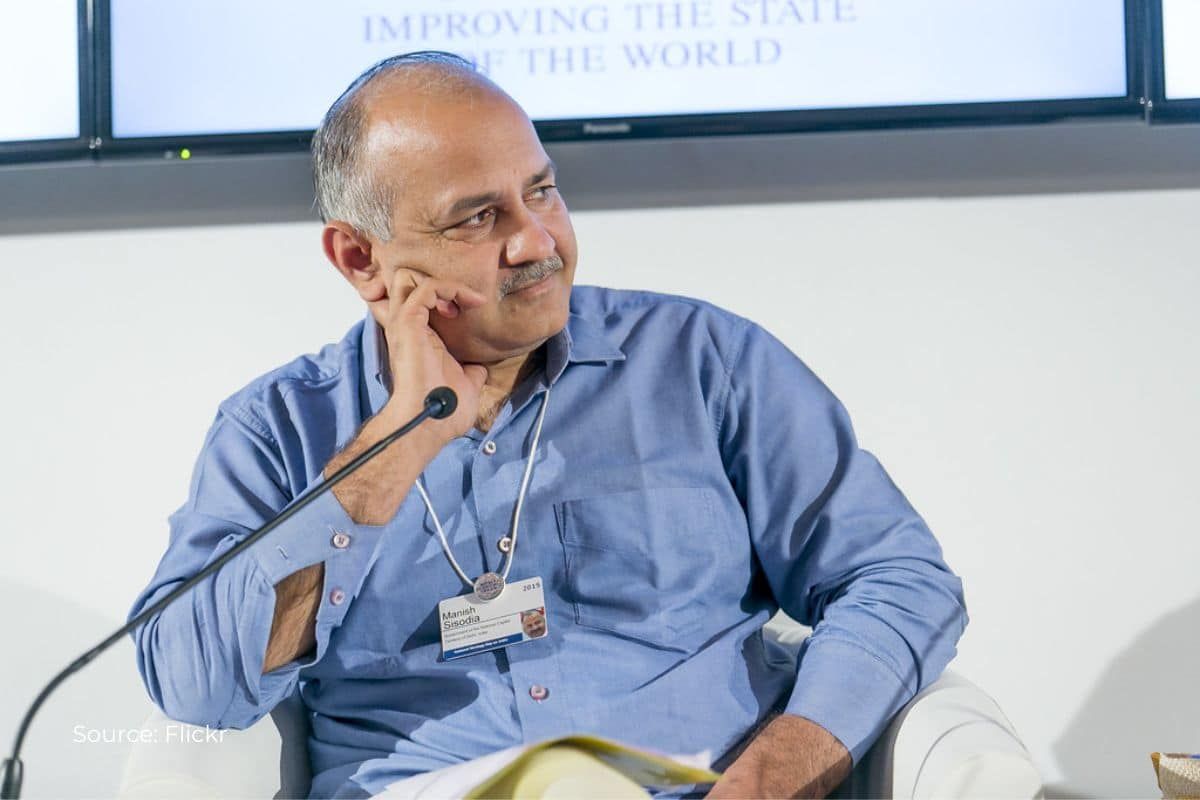 5 things that hints Manish Sisodia’s involvement in the Liquor Scam