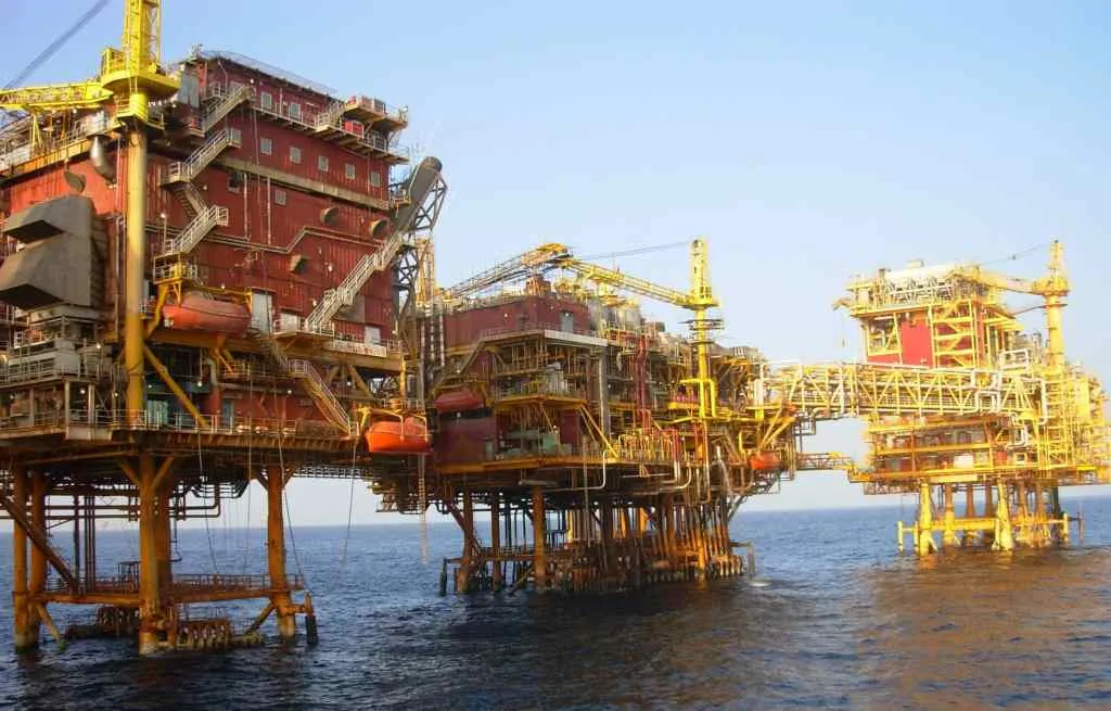ONGC, Oil and Gas Processing Platform, Bombay High, South Field