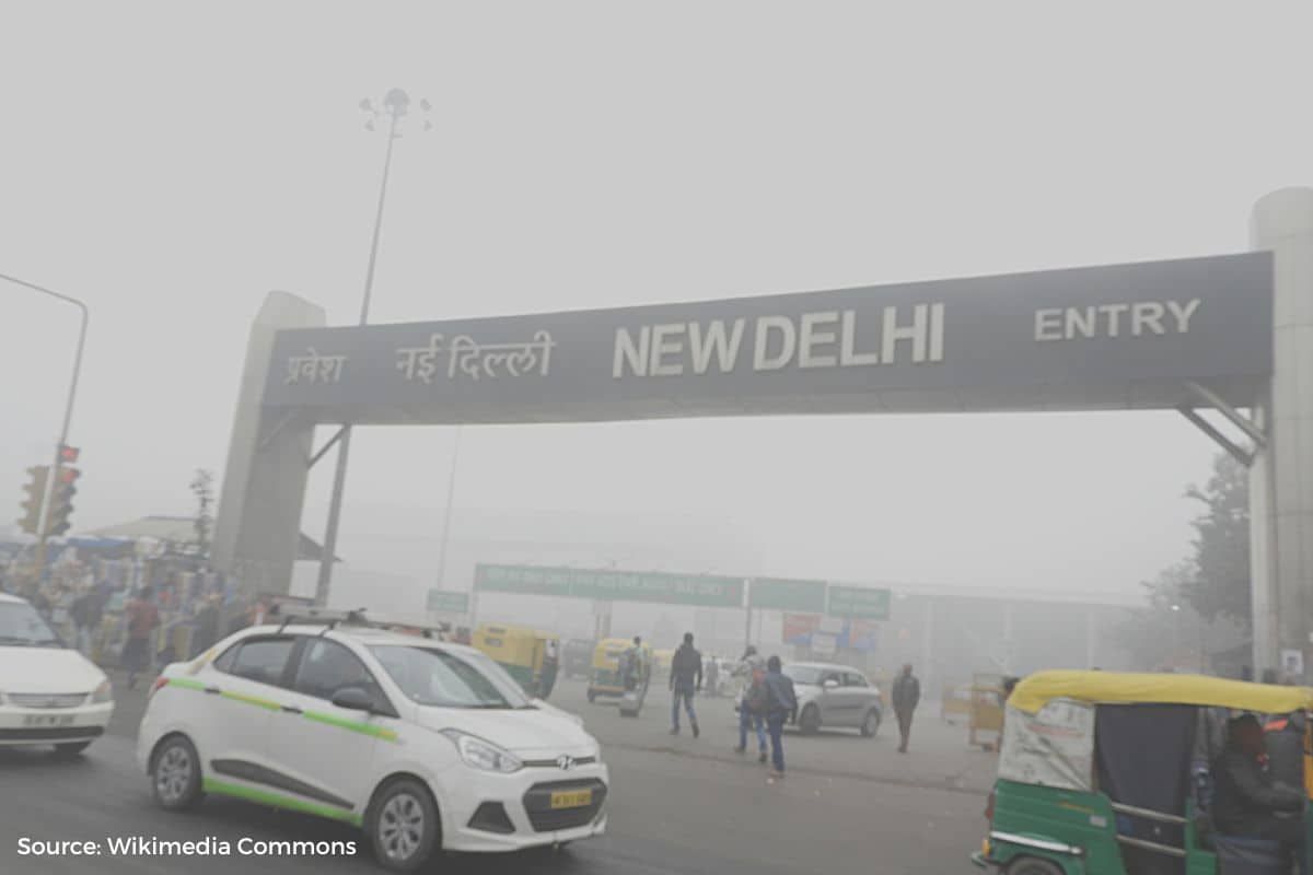 What is ground-level ozone pollution Delhi is dealing with?