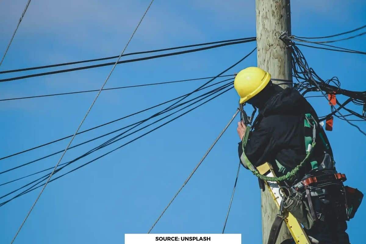 How much electricity can the human body withstand?