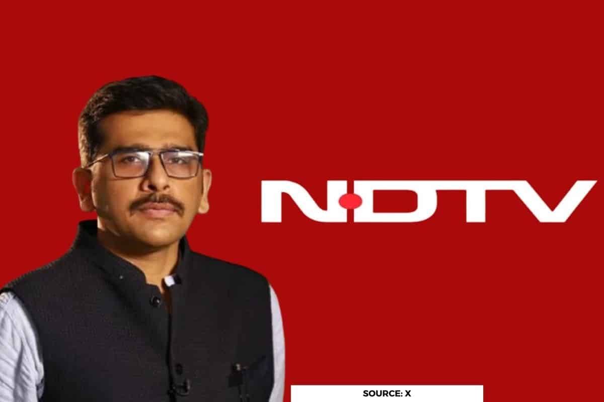 Why did Journalist Sanket Upadhyay leave NDTV?