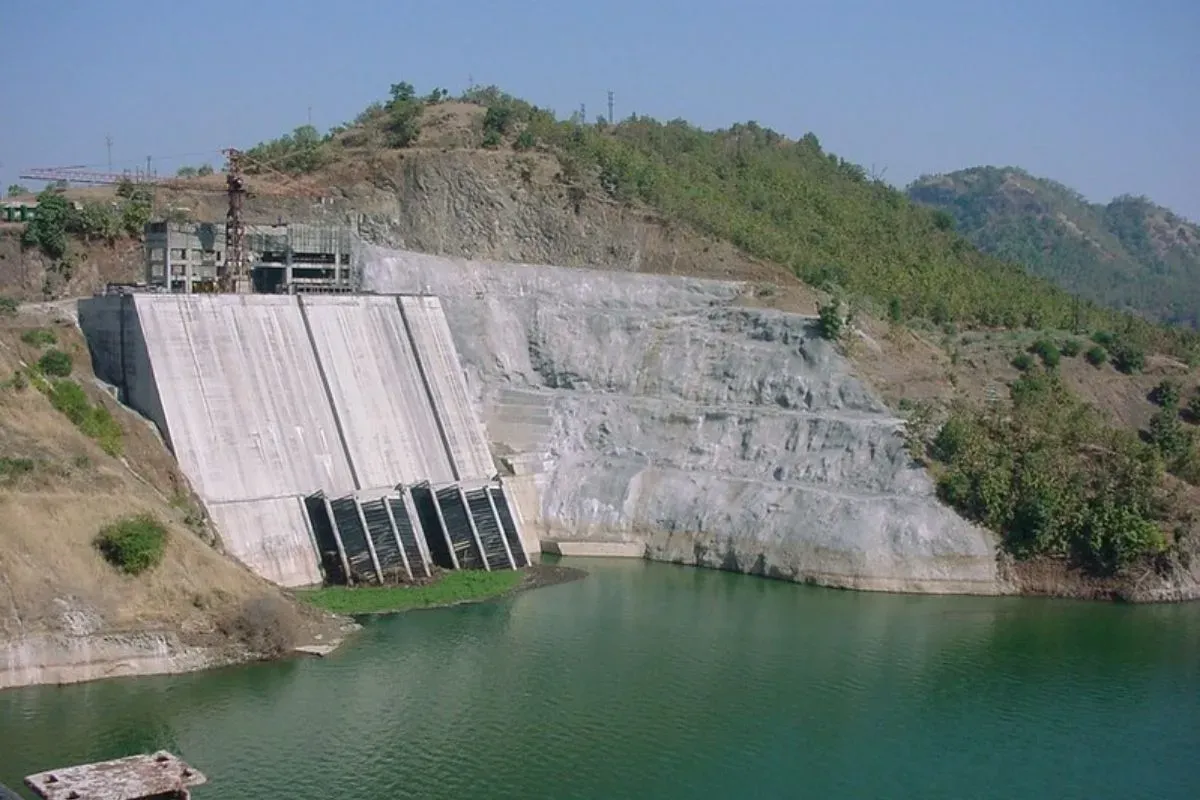 The Narmada Dam in India Credit: Frank Rijsberman/Flick