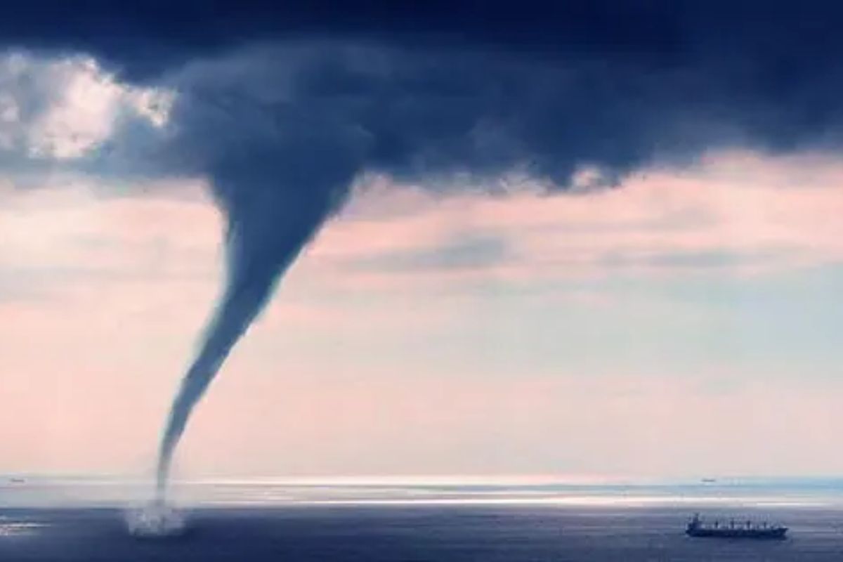 Sicily Yacht Sunk: What is waterspout’s climate change connection?