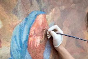 How bacteria can be trained to restore old paintings?
