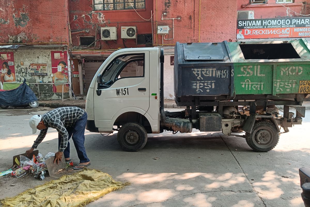 garbage vehicle