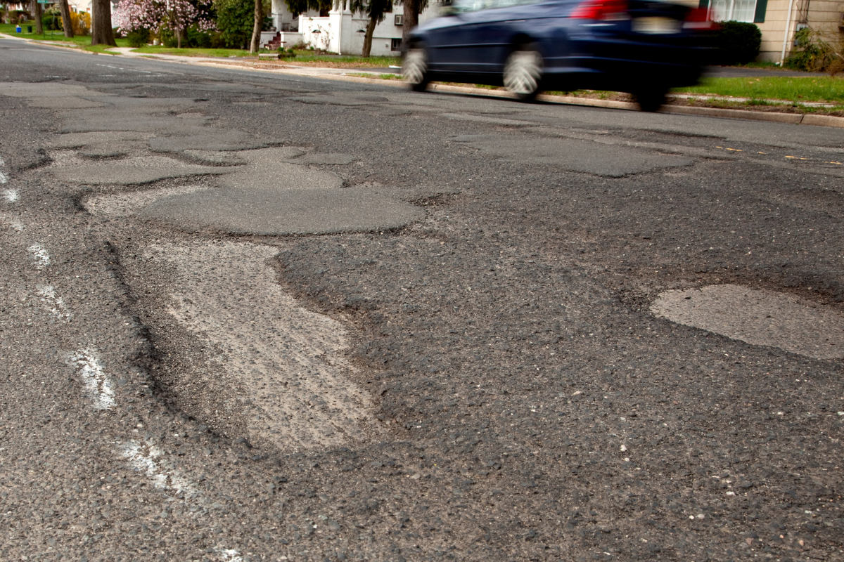 Meet Gulzar Beg, Man who repaired 60,000 potholes on his own