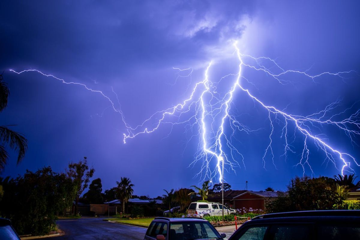 Houston weather update: Humidity, showers, and possible storms return