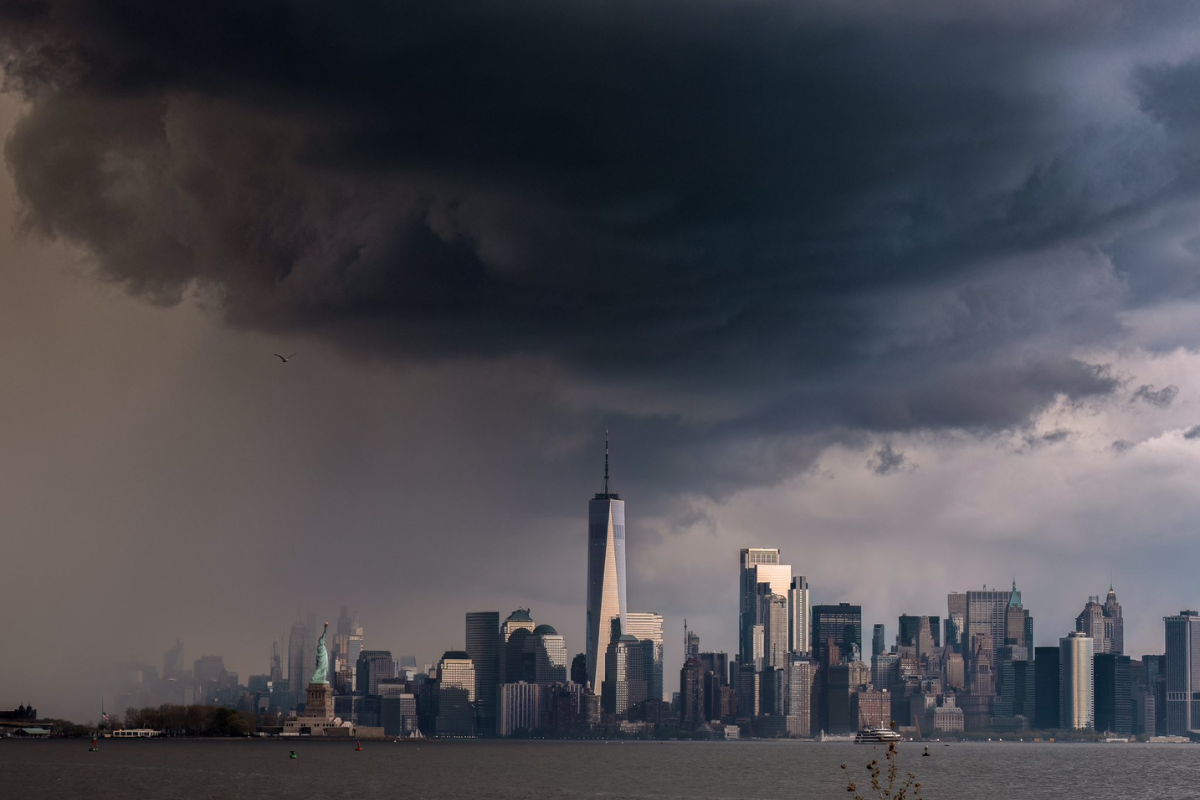 Extreme weather today: heavy rains flooded New York