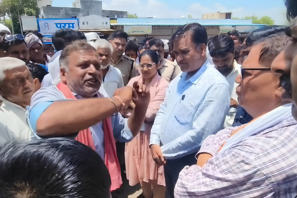 farmers protest in khargone