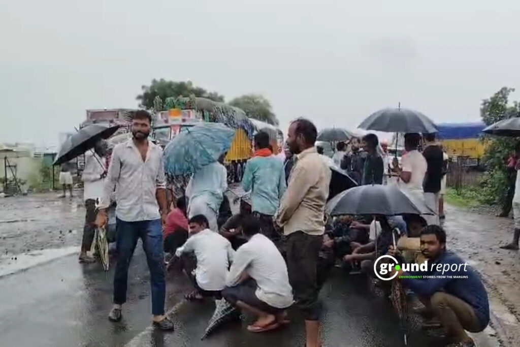 विरोध में ग्रामीणों ने आगर-सारंगपुर मार्ग जाम कर दिया