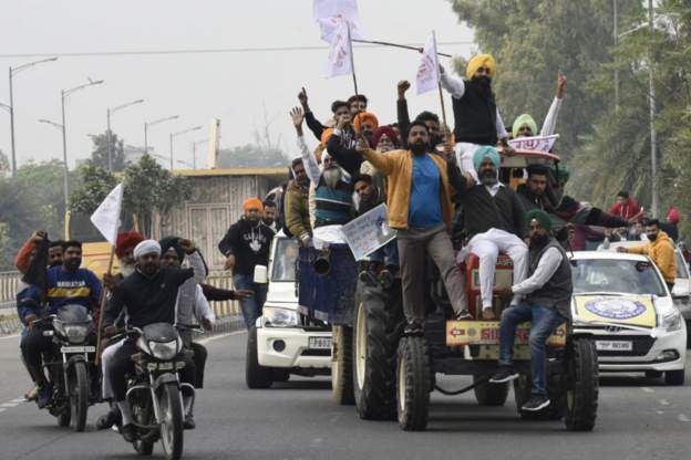 Farmers on one day hunger strike in protest against agricultural laws