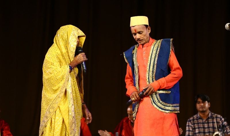 लोक नाट्य कलाकारों का दर्द, बिना पैसे ज़िंदगी बन गई तमाशा