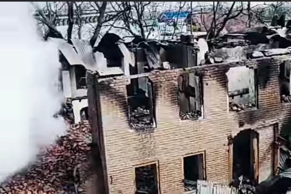 Ash houses, a pile of burnt cattle: details of three-day encounter in Shopian