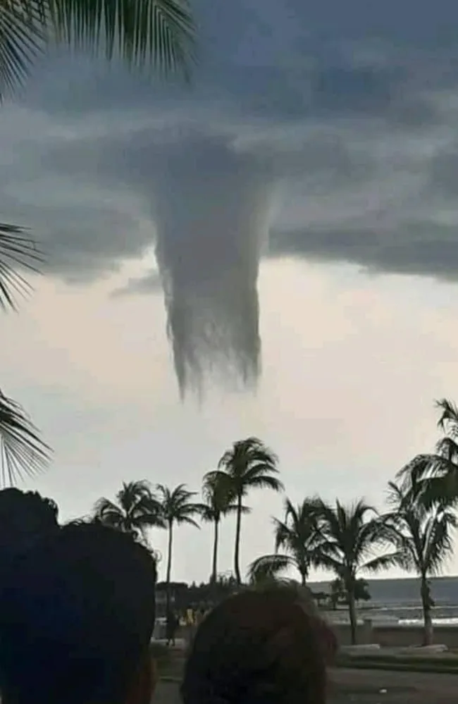 Waterspout spotted off coast of city in Cuba. Picture: Alvaro Perez Sentra/Facebook/Centro Meteorol&oacute;gico Provincial Cienfuegos