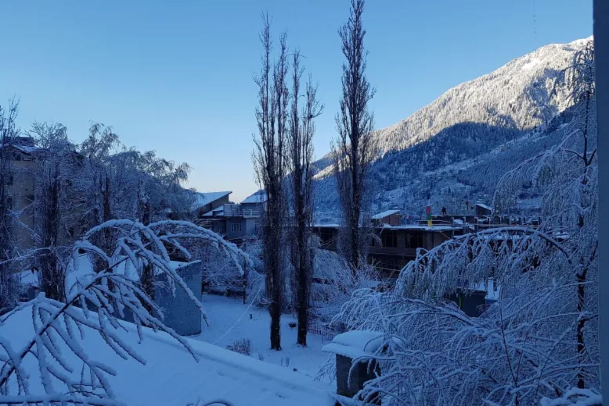 Places to see snowfall in December and January in India