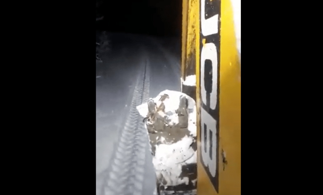 Pregnant lady reached hospital in JCB in Anantnag