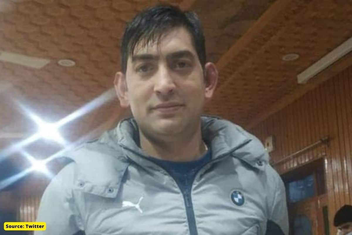 Kashmiri Pandit shot by terrorists in govt office in Budgam, J&K