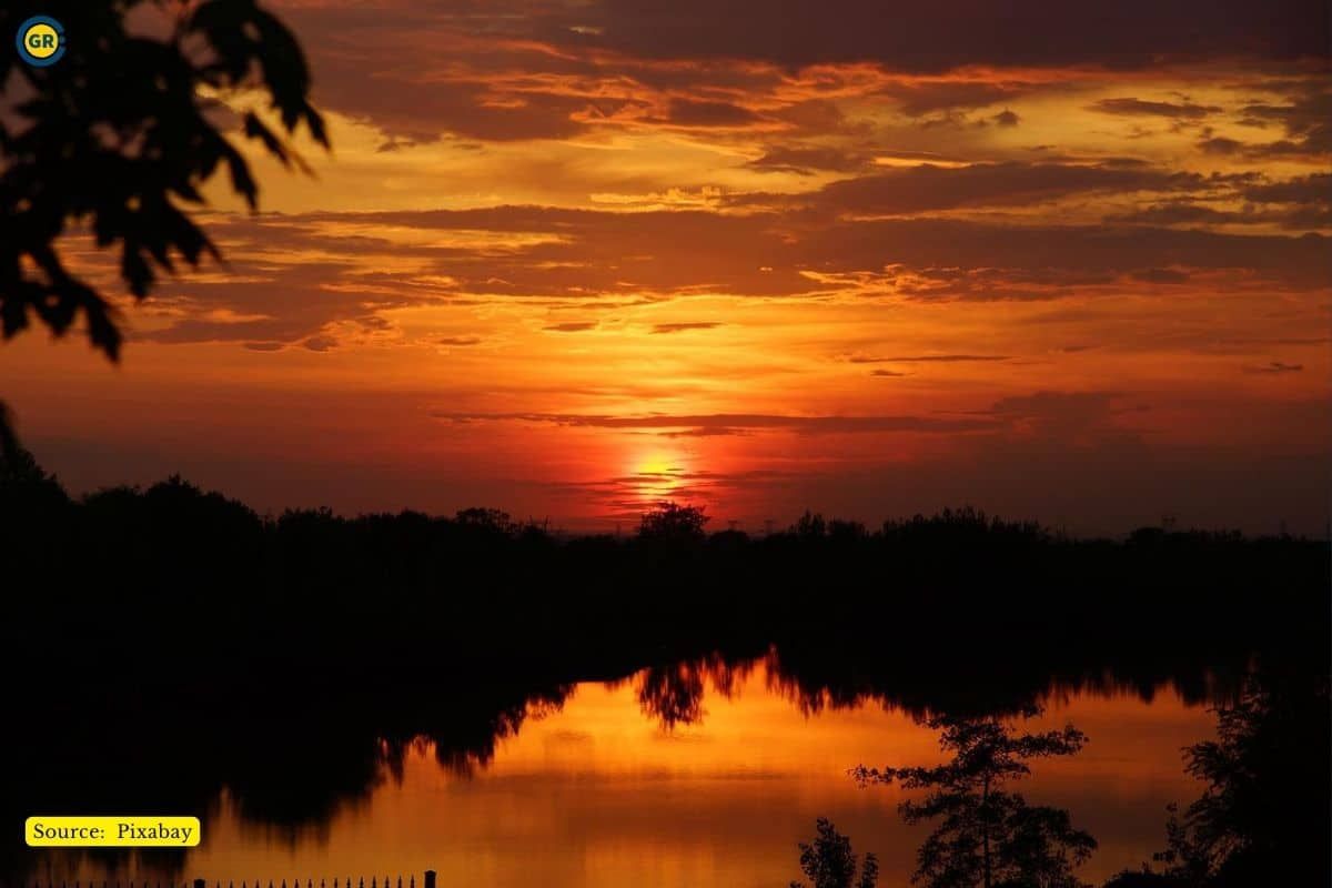 Extreme heat wave in India and Pakistan affects water