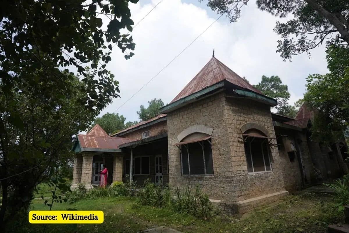 Salman Rushdie's house in Himachal Pradesh attacked