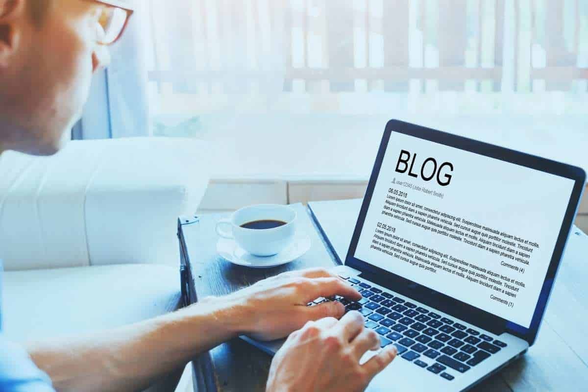 How to Create a Blog That Attracts Readers?