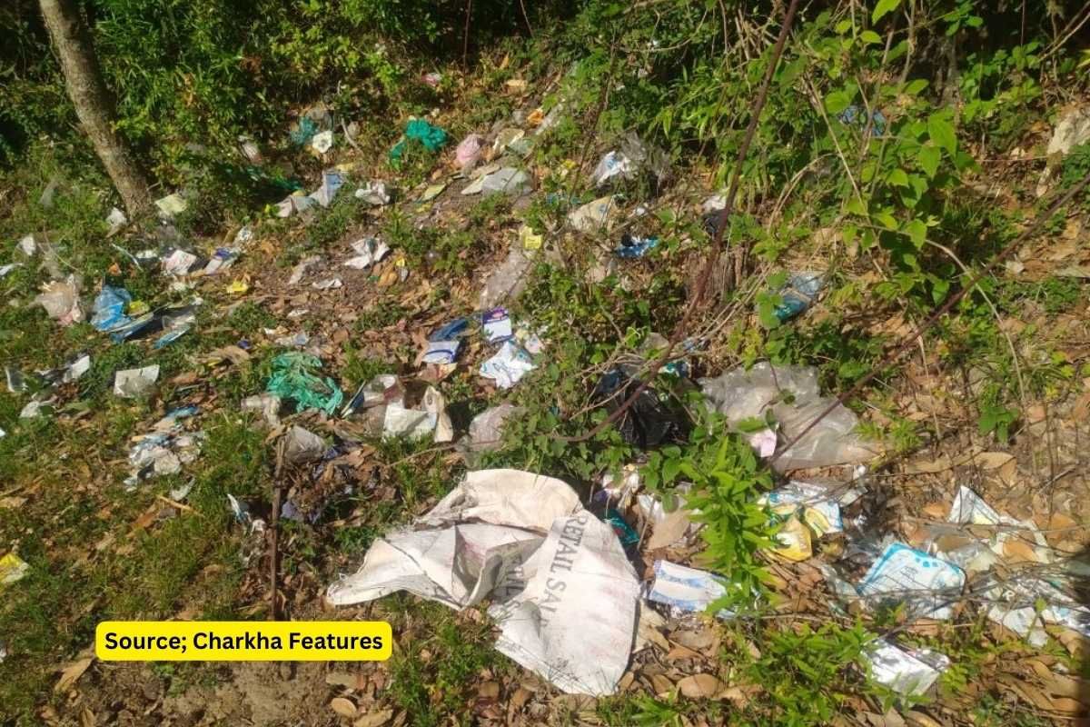 तेज़ी से कूड़े के ढ़ेर में बदल रहा है पहाड़