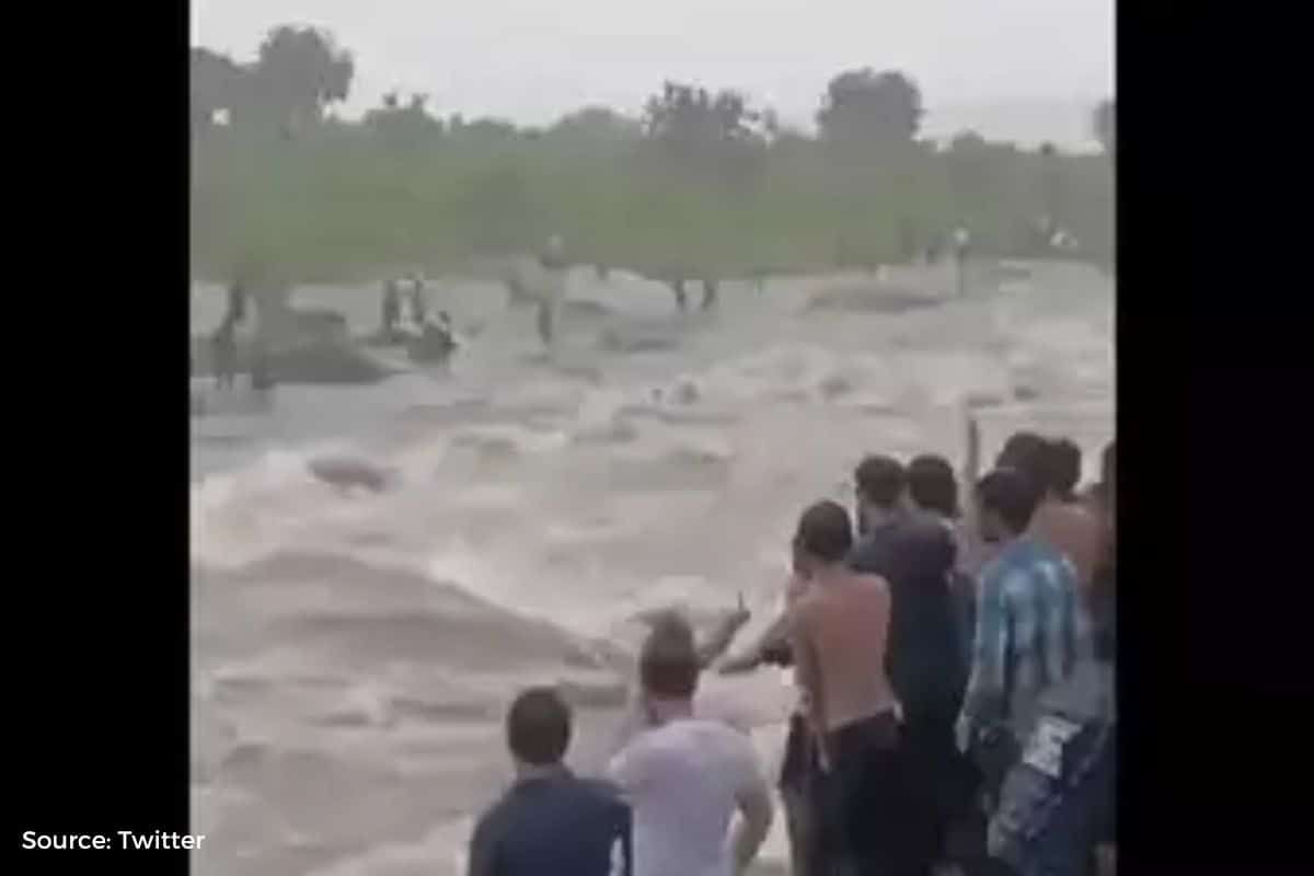 Heavy Rains: Mahadev Pani Rescue operation, 16-year-old boy died