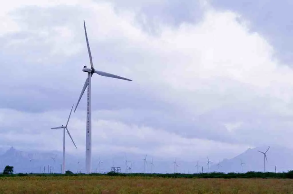 Windmills seen along the highway between Coimbatore to Palani near Udumalpet