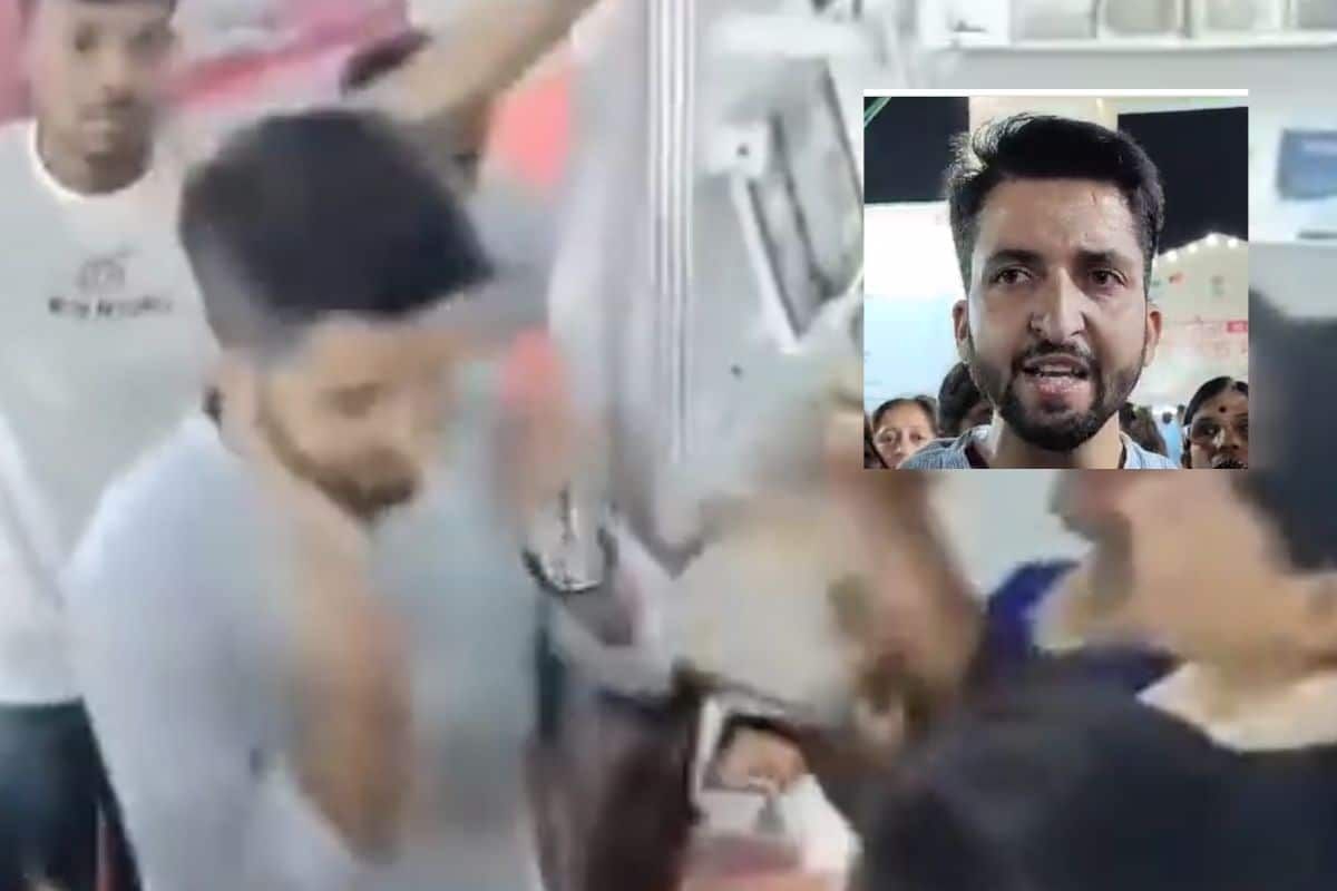 Muslim book vendor assaulted by Durga Vahini women in Ujjain