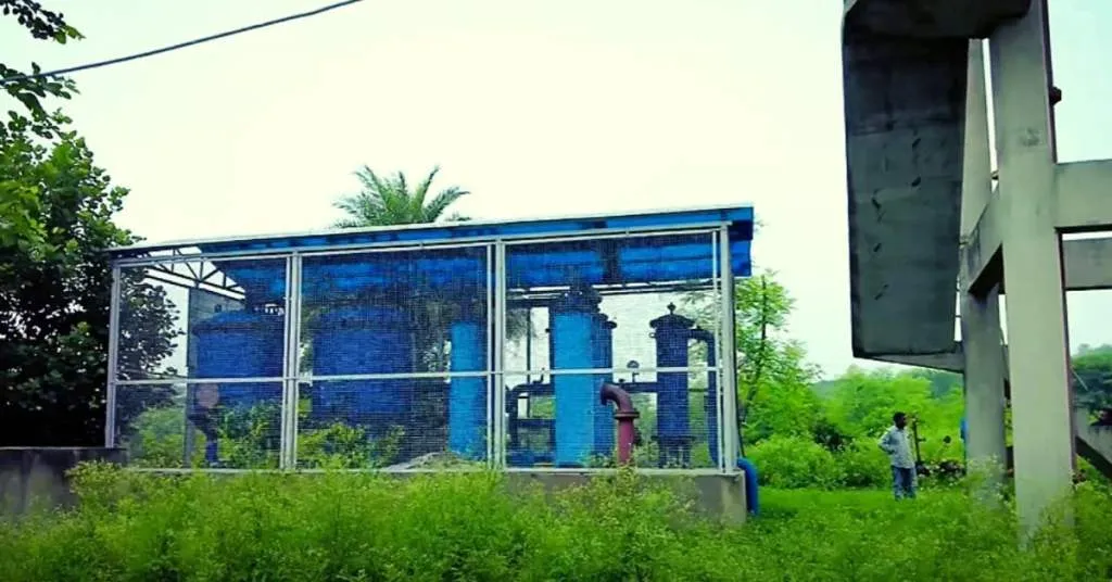 Community water purifier efficiently eliminates arsenic and iron from the groundwater