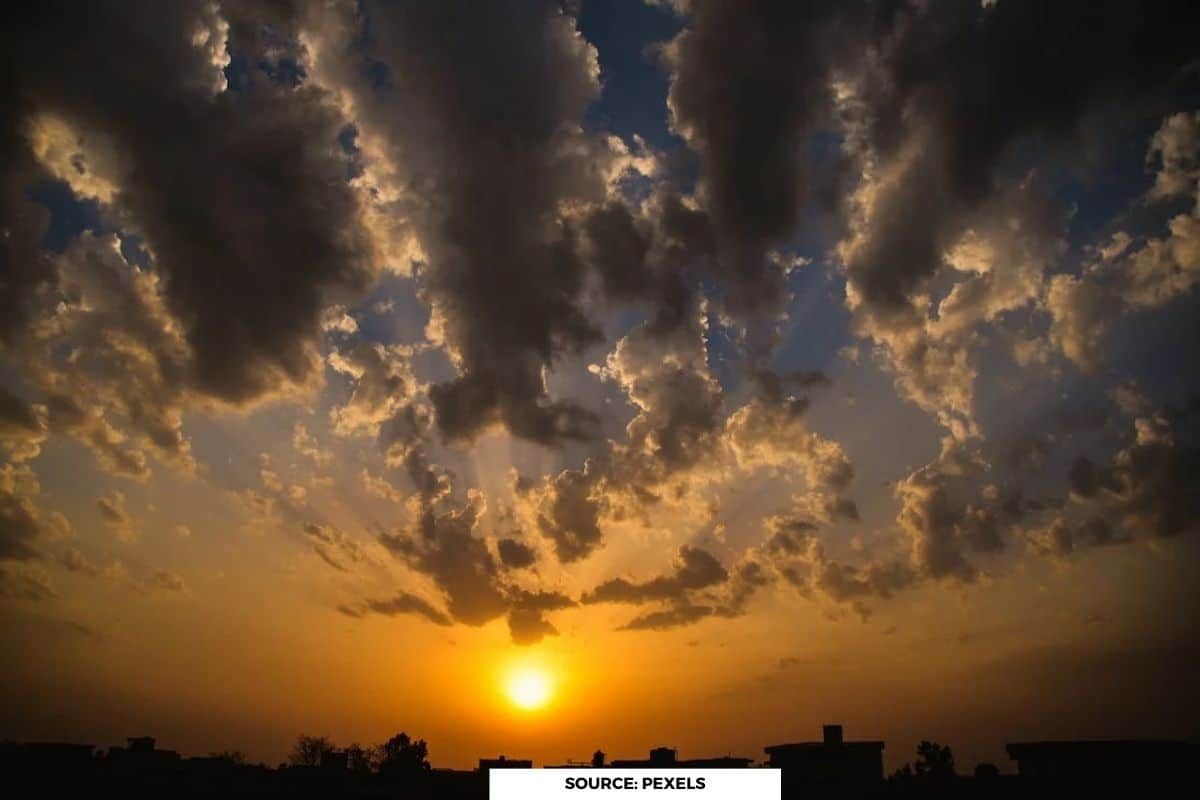 Global temperature spikes above 2°C for first time, scientists warn of climate risks