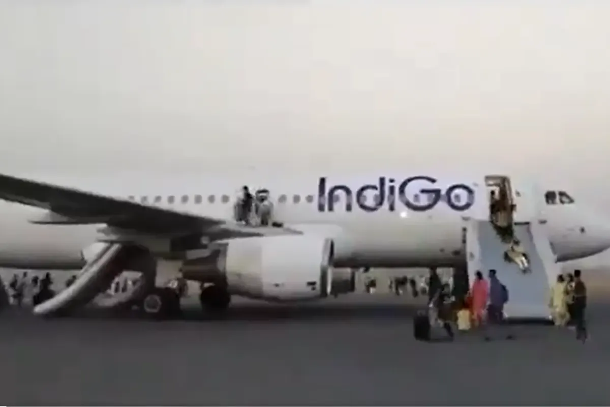 इंडिगो की फ्लाइट में बम की अफवाह से मचा हड़कंप