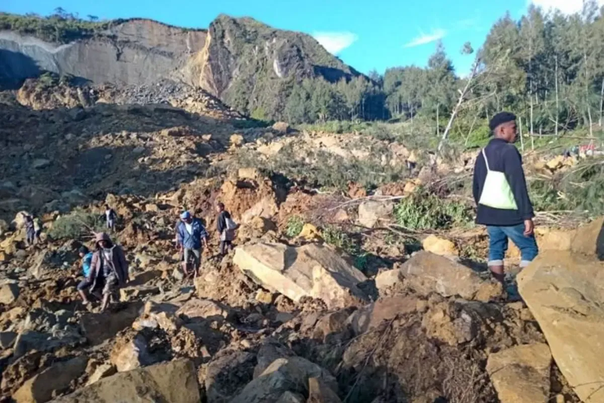 पापुआ न्यू गिनी में भूस्खलन से सैकड़ों लोगों की मृत्यु की आशंका