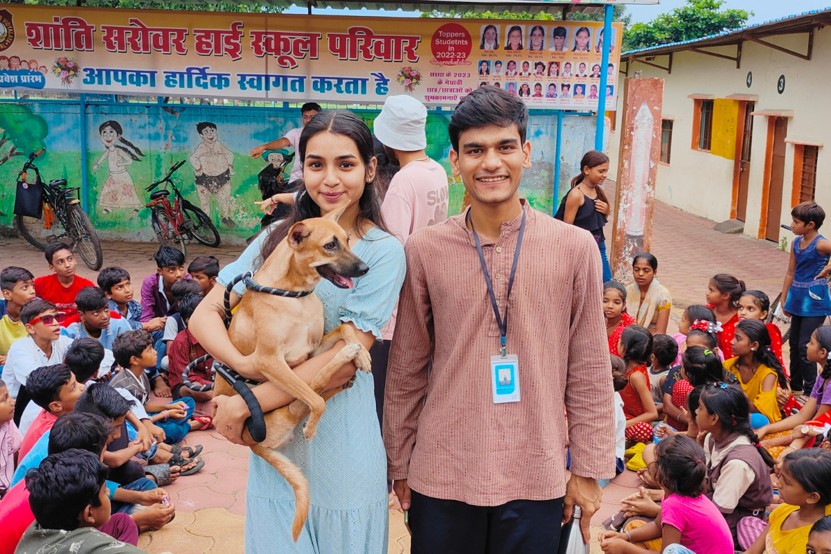 'एनीमल्स विद ह्यूमैनिटी' भीषण गर्मी से बचा रही है बेज़ुबान जानवरों की जान