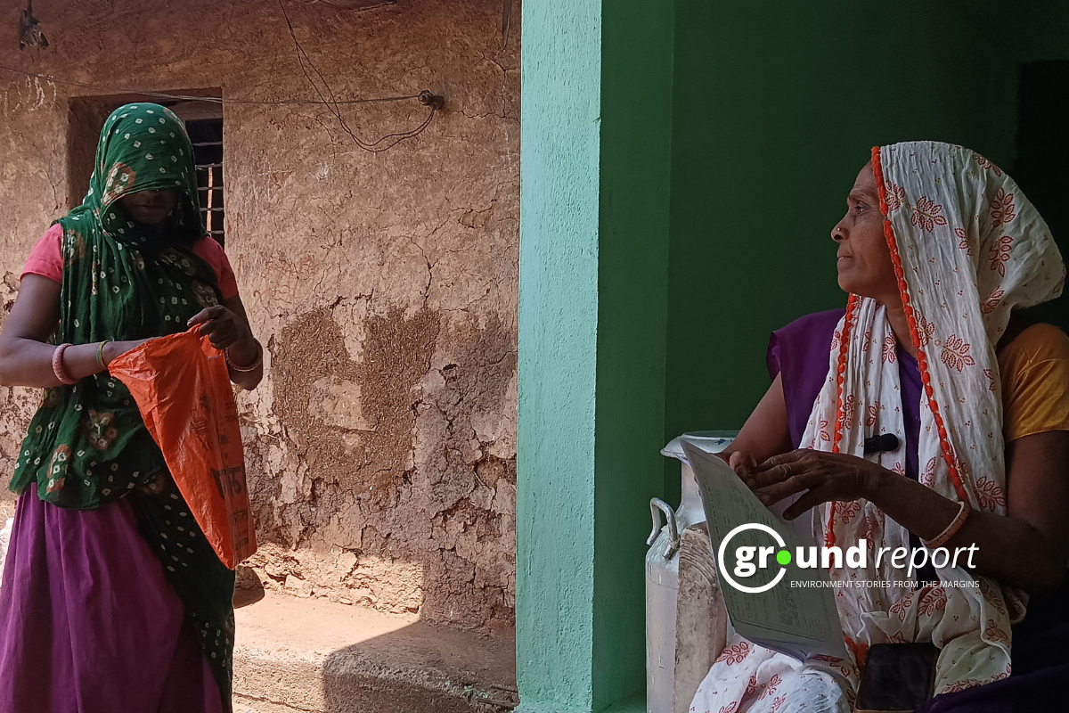 ज़मीन पर टीबी उन्मूलन में जुटी ASHA कार्यकर्ताओं की परेशानियों से आंख मूंदता सिस्टम