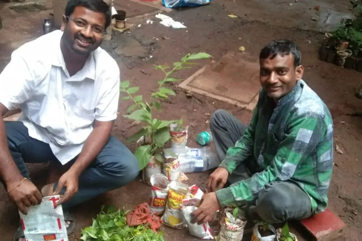 दुर्लभ देसी पौधों की प्रजातियों को बचा रहे पुणे के यह युवा