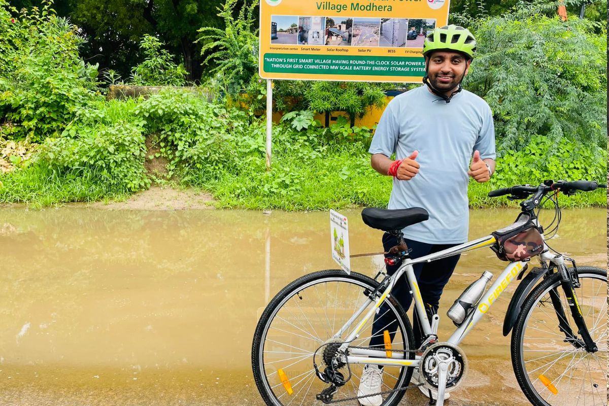 पर्यावरण बचाने का जुनून, सुंदरम ने साईकिल से घूम कर लगाए 2 लाख+ पेड़